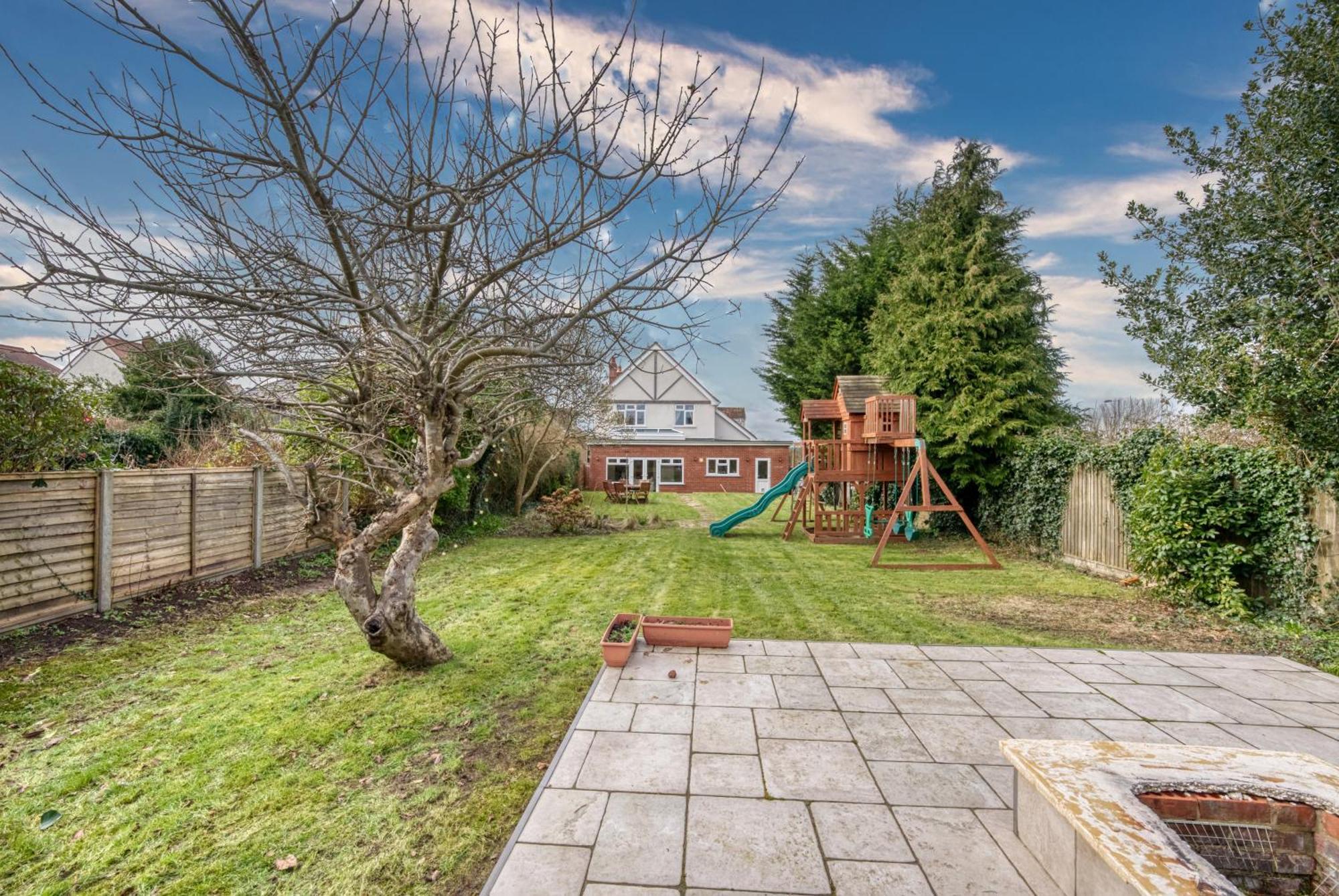 Long Term And Summer Special Offer! 5-Bedroom Spacious, Stunning Design, Sociable Areas & Cosy House Near South Downs Park, Sleeps 11 With Games Room, Private Parking And Garden- By Blue Puffin Stays Waterlooville Extérieur photo