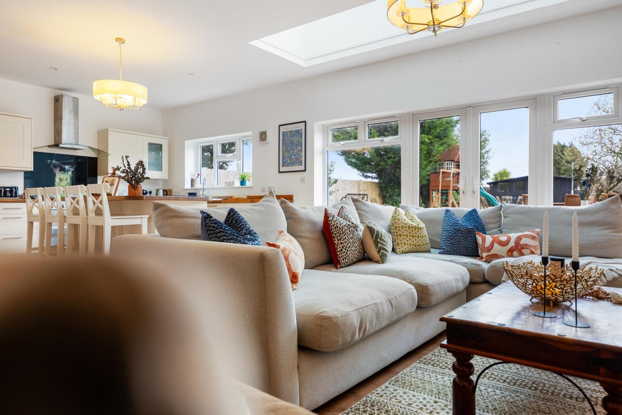 Long Term And Summer Special Offer! 5-Bedroom Spacious, Stunning Design, Sociable Areas & Cosy House Near South Downs Park, Sleeps 11 With Games Room, Private Parking And Garden- By Blue Puffin Stays Waterlooville Extérieur photo