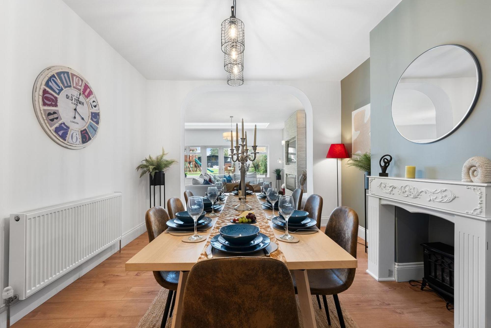 Long Term And Summer Special Offer! 5-Bedroom Spacious, Stunning Design, Sociable Areas & Cosy House Near South Downs Park, Sleeps 11 With Games Room, Private Parking And Garden- By Blue Puffin Stays Waterlooville Extérieur photo