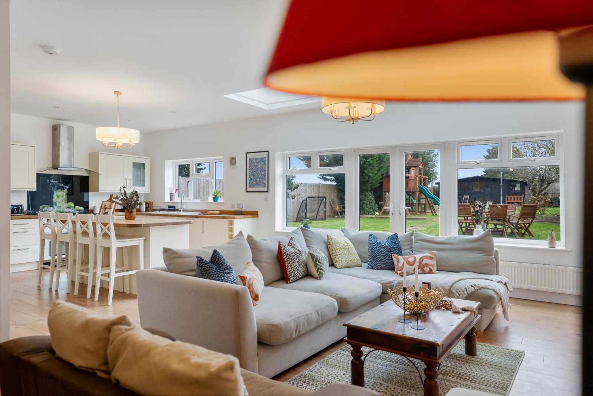 Long Term And Summer Special Offer! 5-Bedroom Spacious, Stunning Design, Sociable Areas & Cosy House Near South Downs Park, Sleeps 11 With Games Room, Private Parking And Garden- By Blue Puffin Stays Waterlooville Extérieur photo