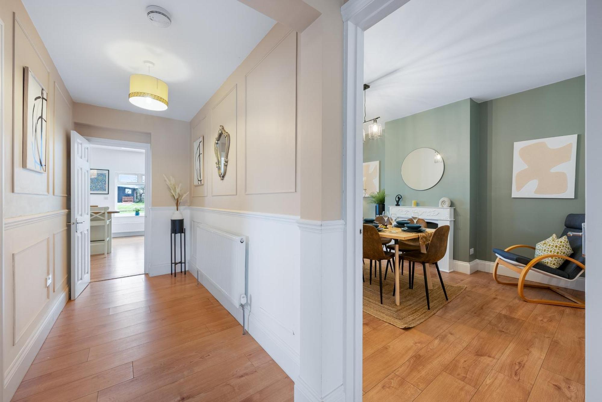 Long Term And Summer Special Offer! 5-Bedroom Spacious, Stunning Design, Sociable Areas & Cosy House Near South Downs Park, Sleeps 11 With Games Room, Private Parking And Garden- By Blue Puffin Stays Waterlooville Extérieur photo