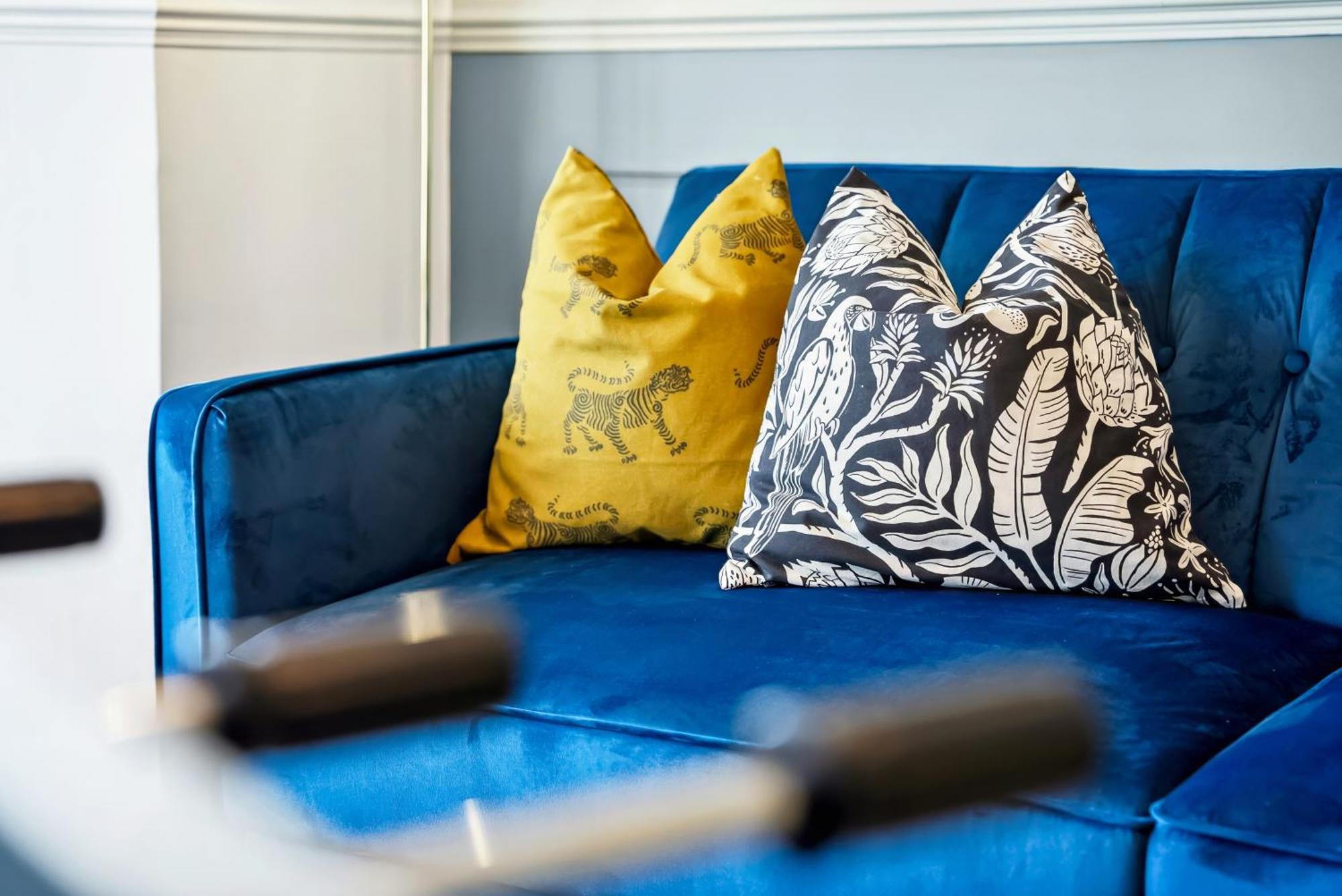 Long Term And Summer Special Offer! 5-Bedroom Spacious, Stunning Design, Sociable Areas & Cosy House Near South Downs Park, Sleeps 11 With Games Room, Private Parking And Garden- By Blue Puffin Stays Waterlooville Extérieur photo
